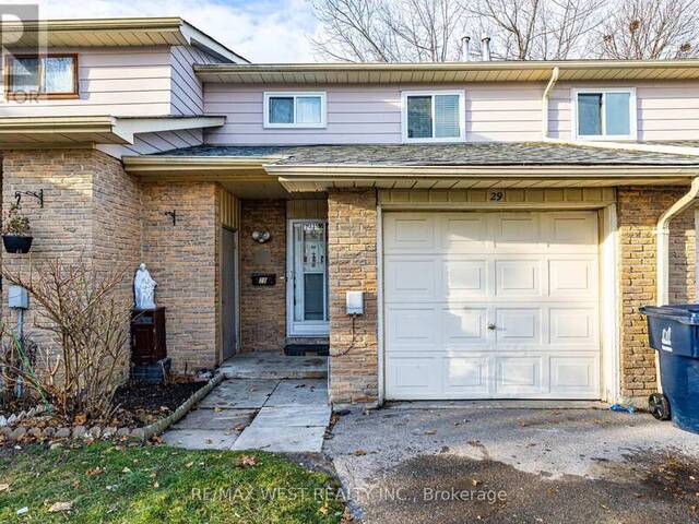 29 - 50 BLACKWELL AVENUE N Toronto Ontario