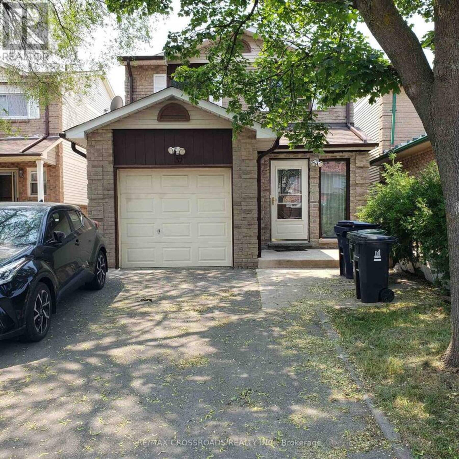 32 BRIARWOOD AVENUE Toronto