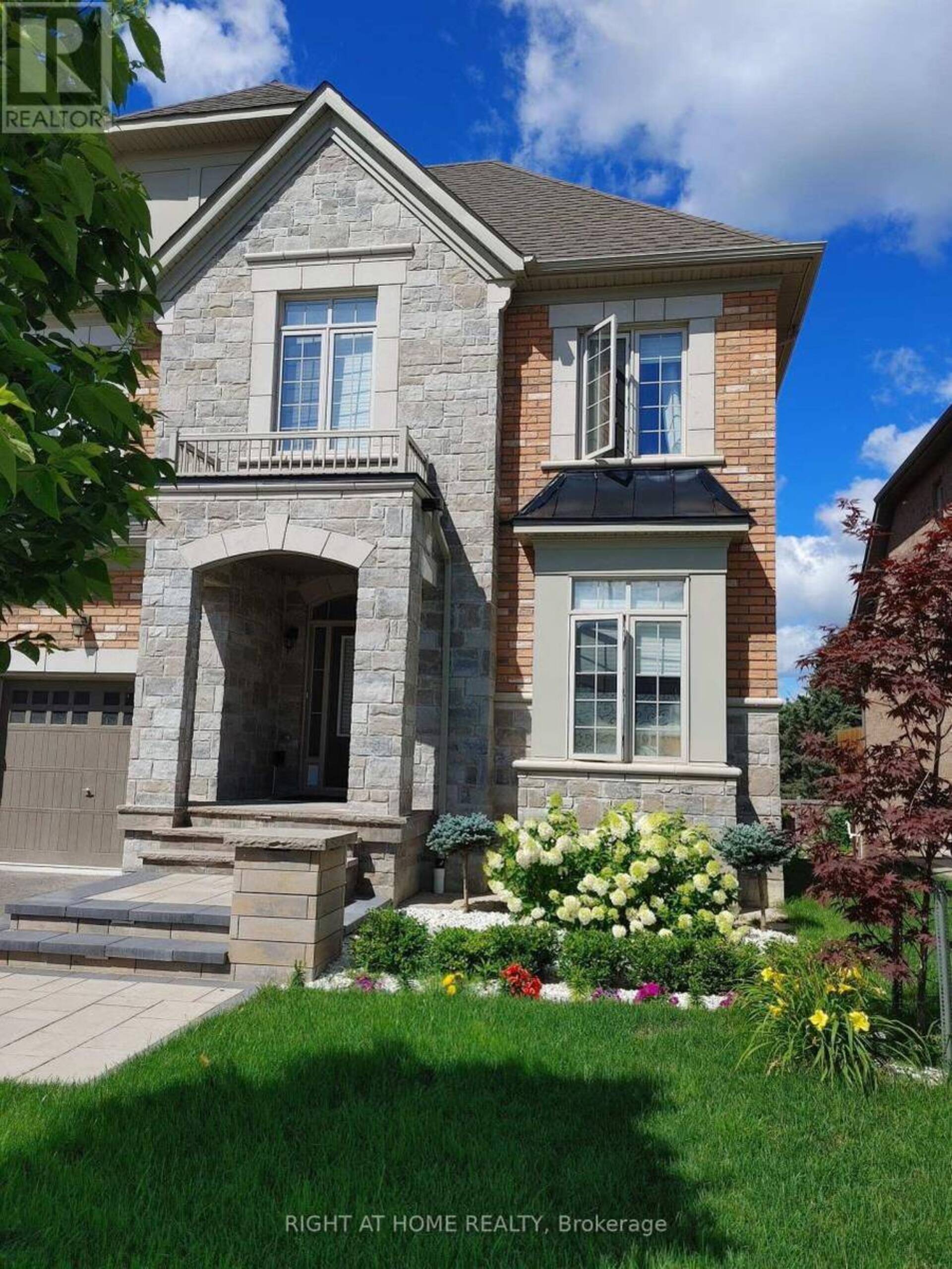 LOWER - 32 ALF NEELY WAY Newmarket