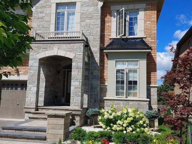 LOWER - 32 ALF NEELY WAY Newmarket Ontario