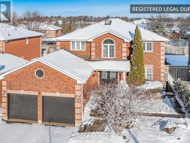 8 FARMSTEAD CRESCENT Barrie Ontario