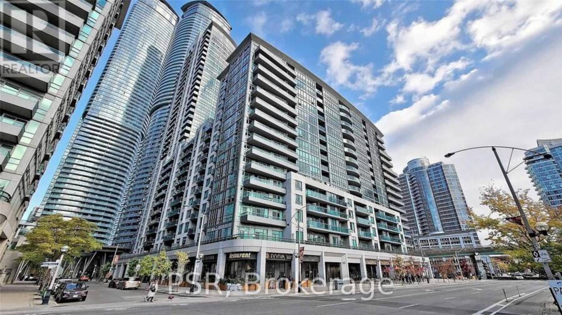 811 - 25 LOWER SIMCOE STREET Toronto