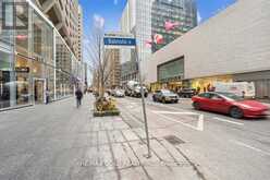 501 - 21 BALMUTO STREET Toronto