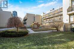 215 - 2 VALHALLA INN ROAD Toronto