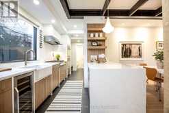 27 PALMERSTON SQUARE Toronto