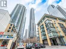 1701 - 11 YORKVILLE AVENUE Toronto