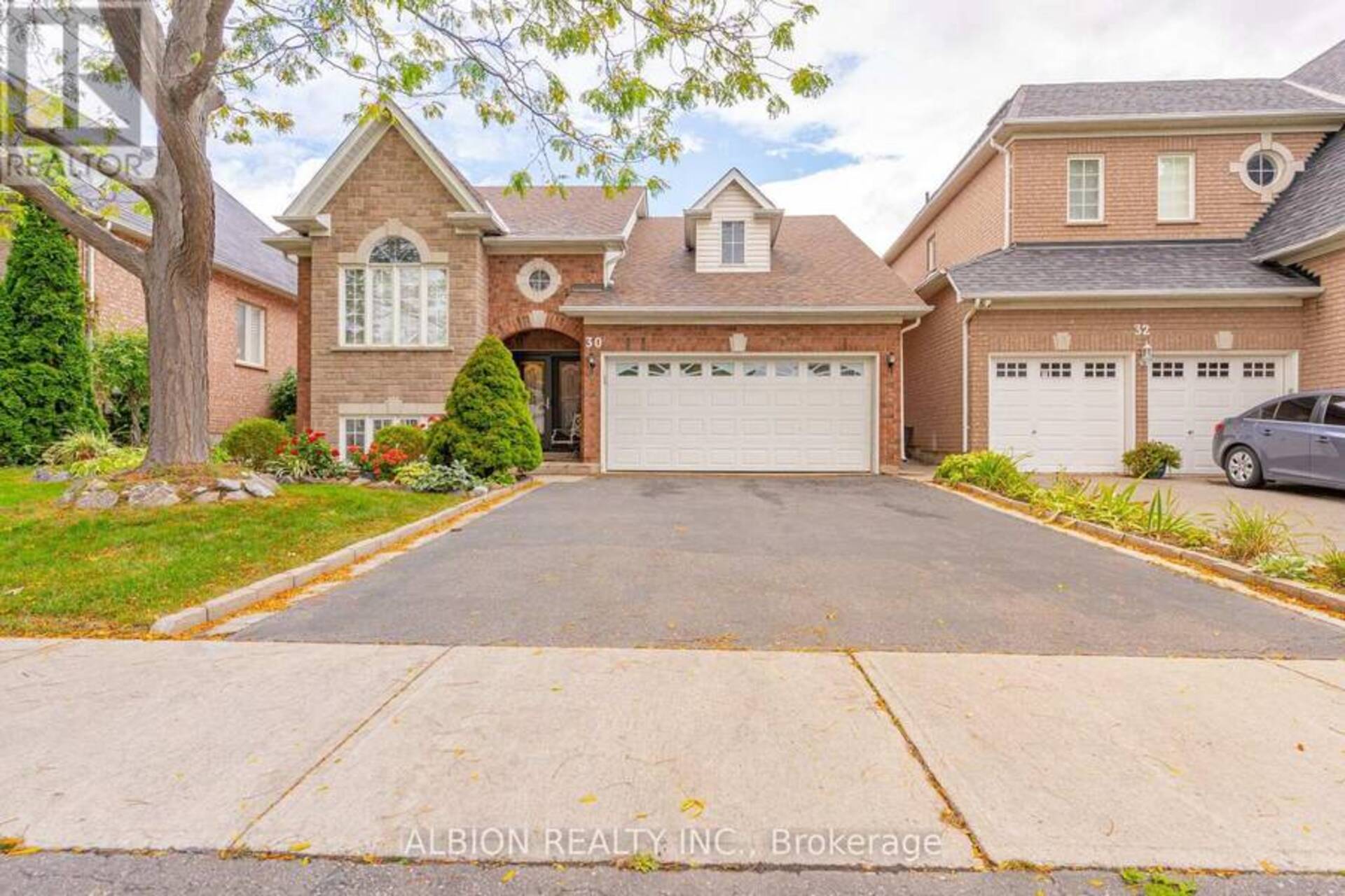 30 RUSHBROOK DRIVE Brampton