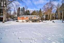 40 GILMOUR POINT ROAD North Kawartha