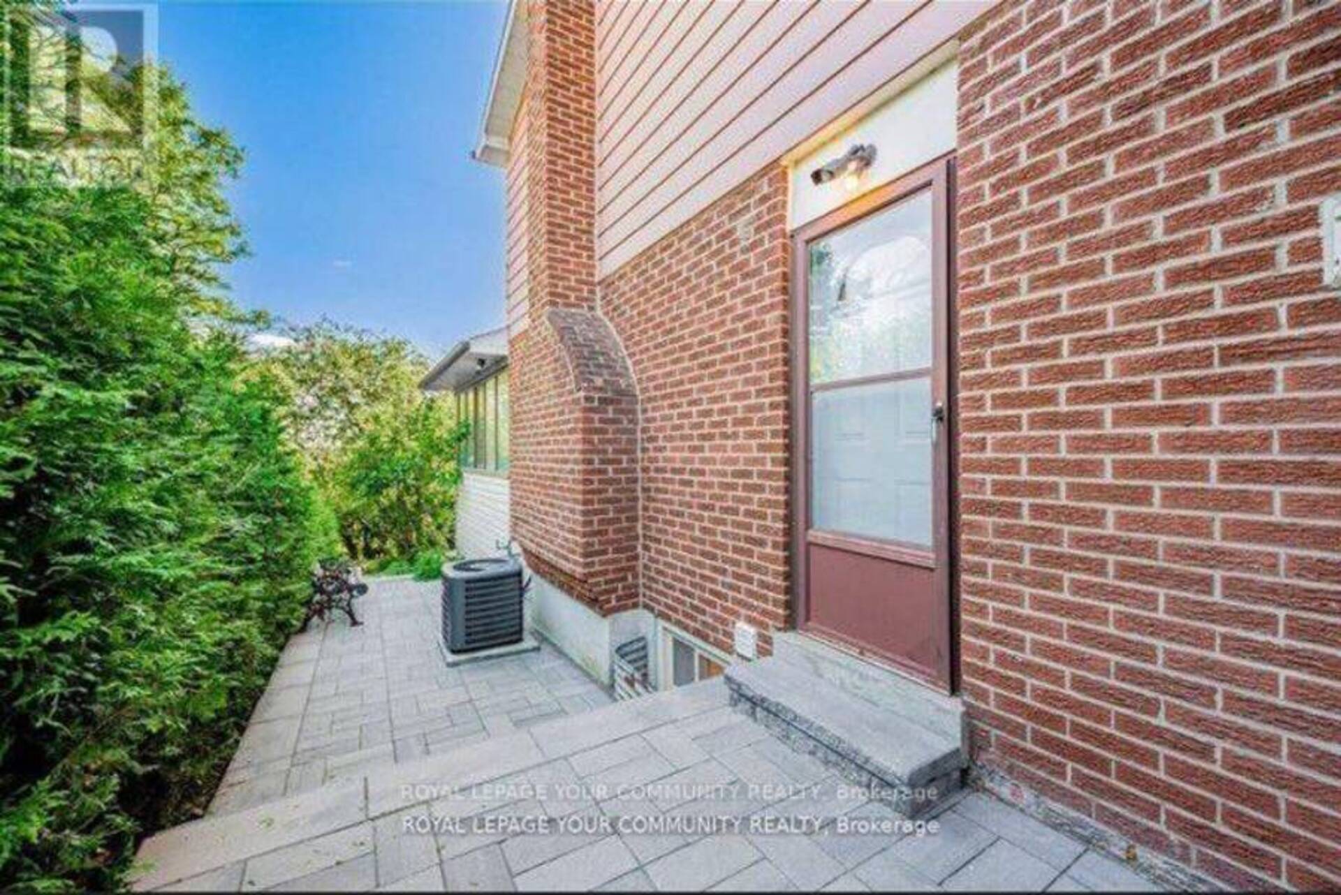 UNIT #1 - 14 INNIS CRESCENT Richmond Hill