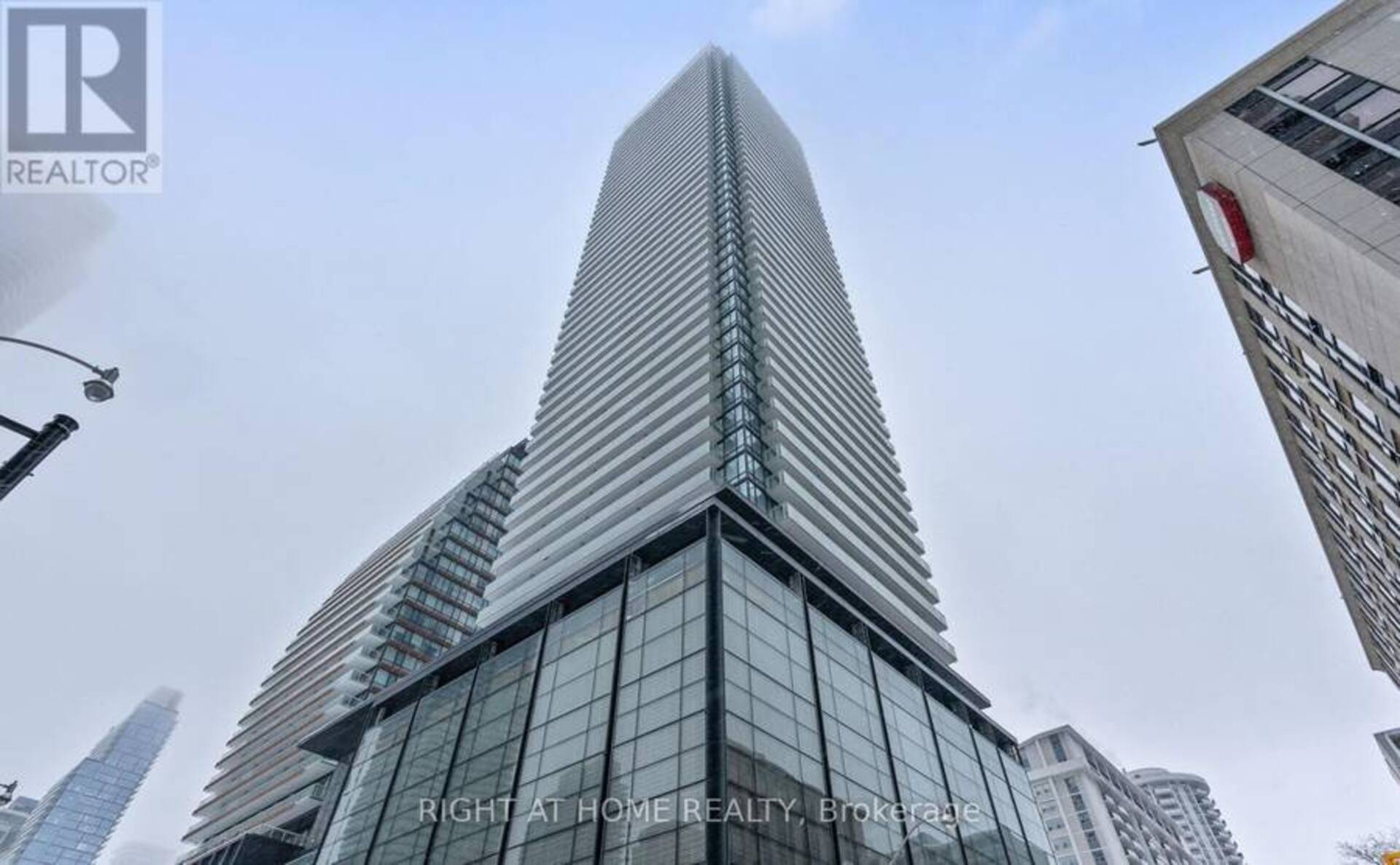 2704 - 501 YONGE STREET Toronto