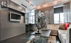 112 - 1 BENVENUTO PLACE Toronto