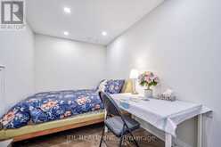 ROOM 3B - 133 HILLSVIEW DRIVE Richmond Hill