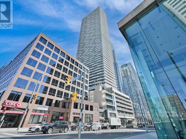 5303 - 2221 YONGE STREET Toronto Ontario