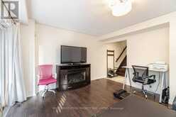 17 - 10 PORTER AVENUE Vaughan