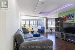 505 - 270 QUEENS QUAY W Toronto