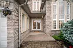 28 BABAK BOULEVARD Vaughan