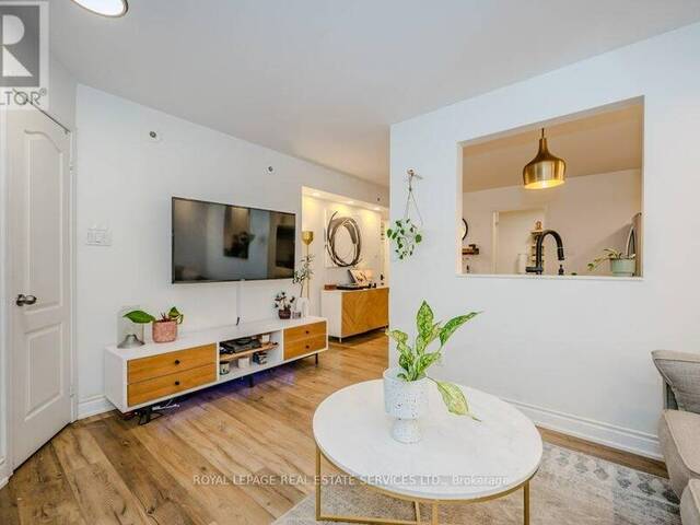 521 - 10 DOURO STREET Toronto Ontario