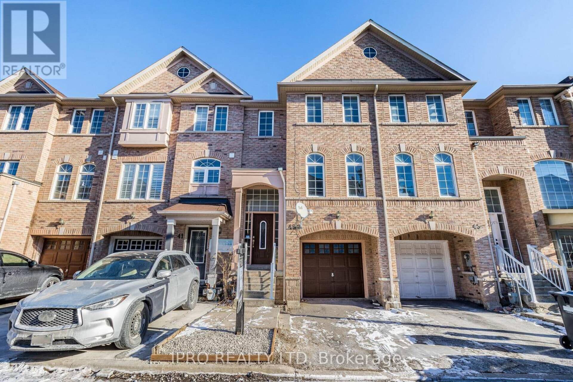 43 AXELROD AVENUE Brampton