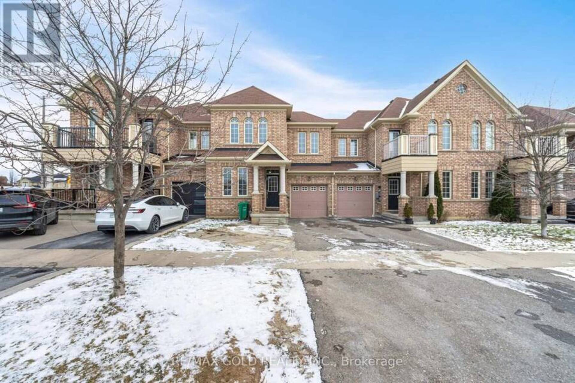 35 KAWANA ROAD Brampton