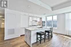 910 - 455 WELLINGTON STREET W Toronto