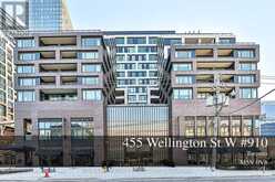 910 - 455 WELLINGTON STREET W Toronto