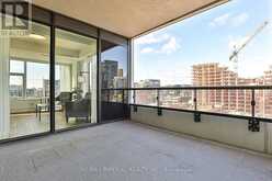 910 - 455 WELLINGTON STREET W Toronto