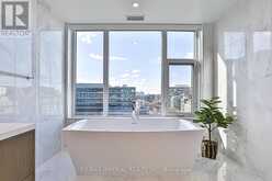 910 - 455 WELLINGTON STREET W Toronto