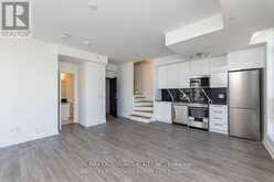 TH11 - 871 SHEPPARD AVENUE W Toronto