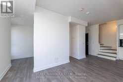 TH11 - 871 SHEPPARD AVENUE W Toronto