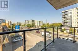 TH11 - 871 SHEPPARD AVENUE W Toronto