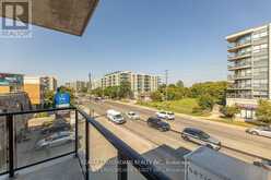 TH11 - 871 SHEPPARD AVENUE W Toronto