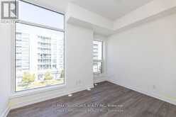 TH11 - 871 SHEPPARD AVENUE W Toronto