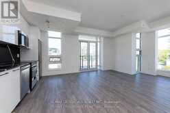 TH11 - 871 SHEPPARD AVENUE W Toronto