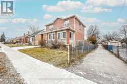 UPPER - 38 WALSH AVENUE Toronto