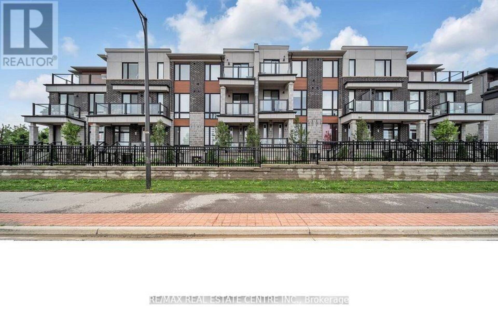 53 - 70 KNOTSBERRY CIRCLE Brampton