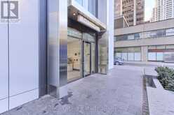 4001 - 8 CUMBERLAND STREET Toronto