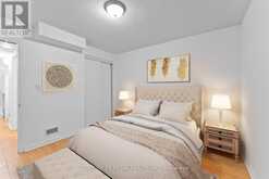 3 - 228 ST GEORGE STREET E Toronto