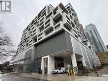 1535 - 8 HILLSDALE AVENUE E Toronto