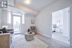 813 - 3200 WILLIAM COLTSON AVENUE Oakville