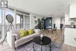 1209 - 21 ICEBOAT TERRACE Toronto