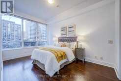 603 - 21 BALMUTO STREET Toronto