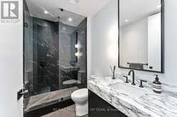 203 - 399 ADELAIDE STREET W Toronto