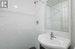 203 - 2837 YONGE STREET Toronto