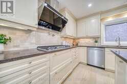 8 ELLIOTWOOD COURT Toronto