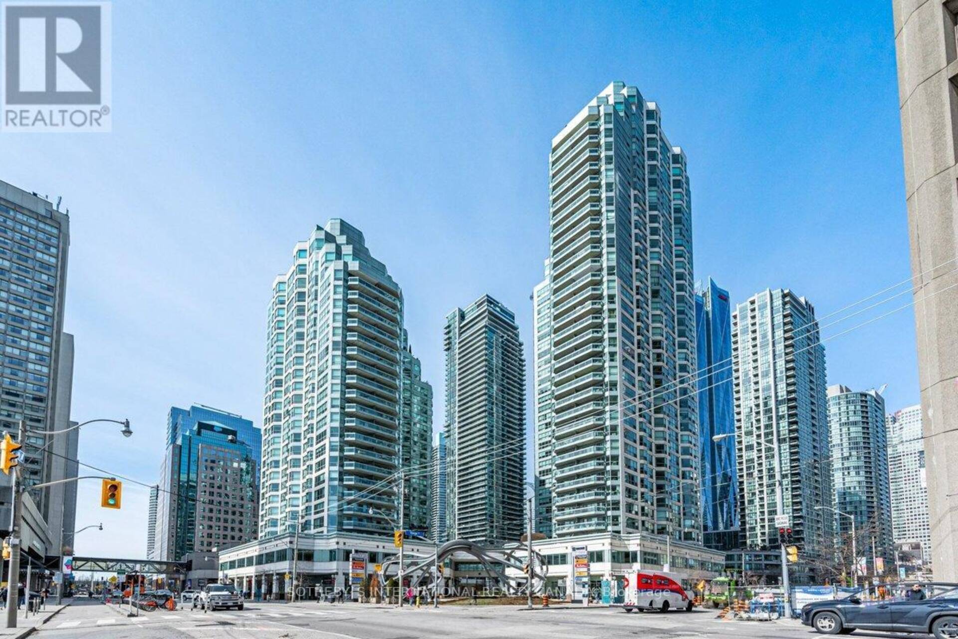 2305 - 10 QUEENS QUAY W Toronto