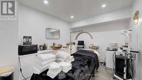 ROOM1&2 - 156 MAIN (UNIONVILLE) STREET Markham