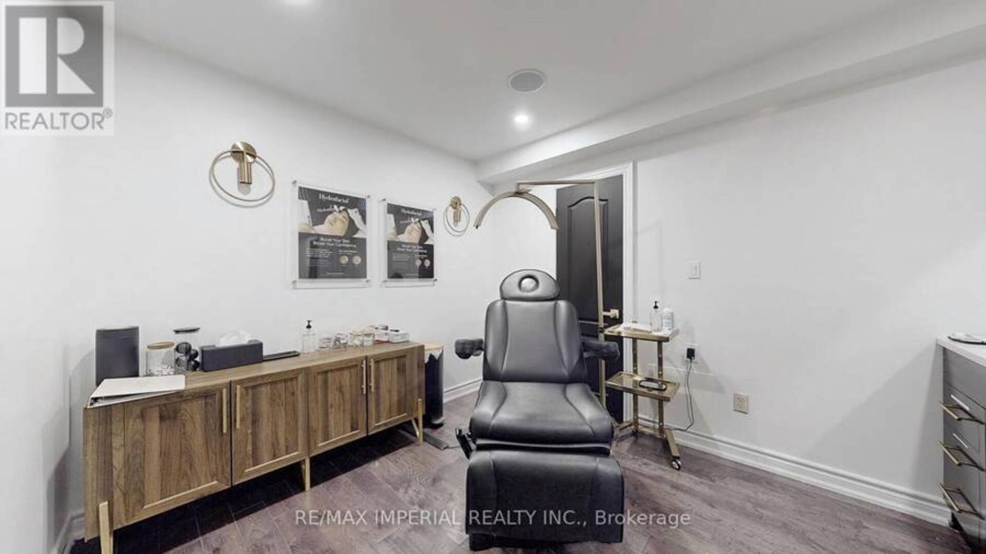 ROOM1&2 - 156 MAIN (UNIONVILLE) STREET Markham