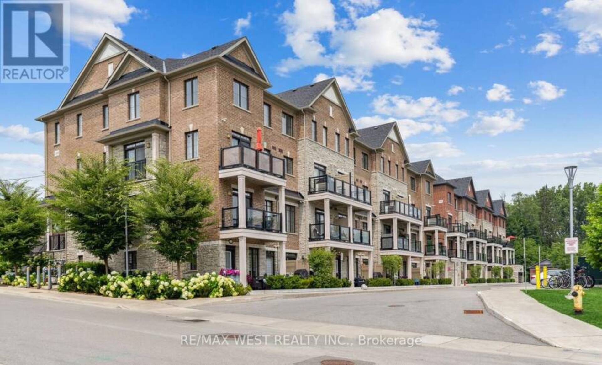 15 - 198 PINE GROVE ROAD Vaughan