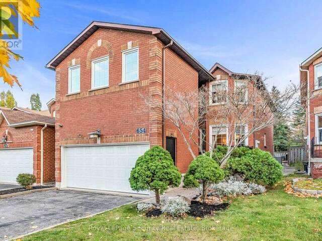 654 ASHPRIOR AVENUE Mississauga Ontario