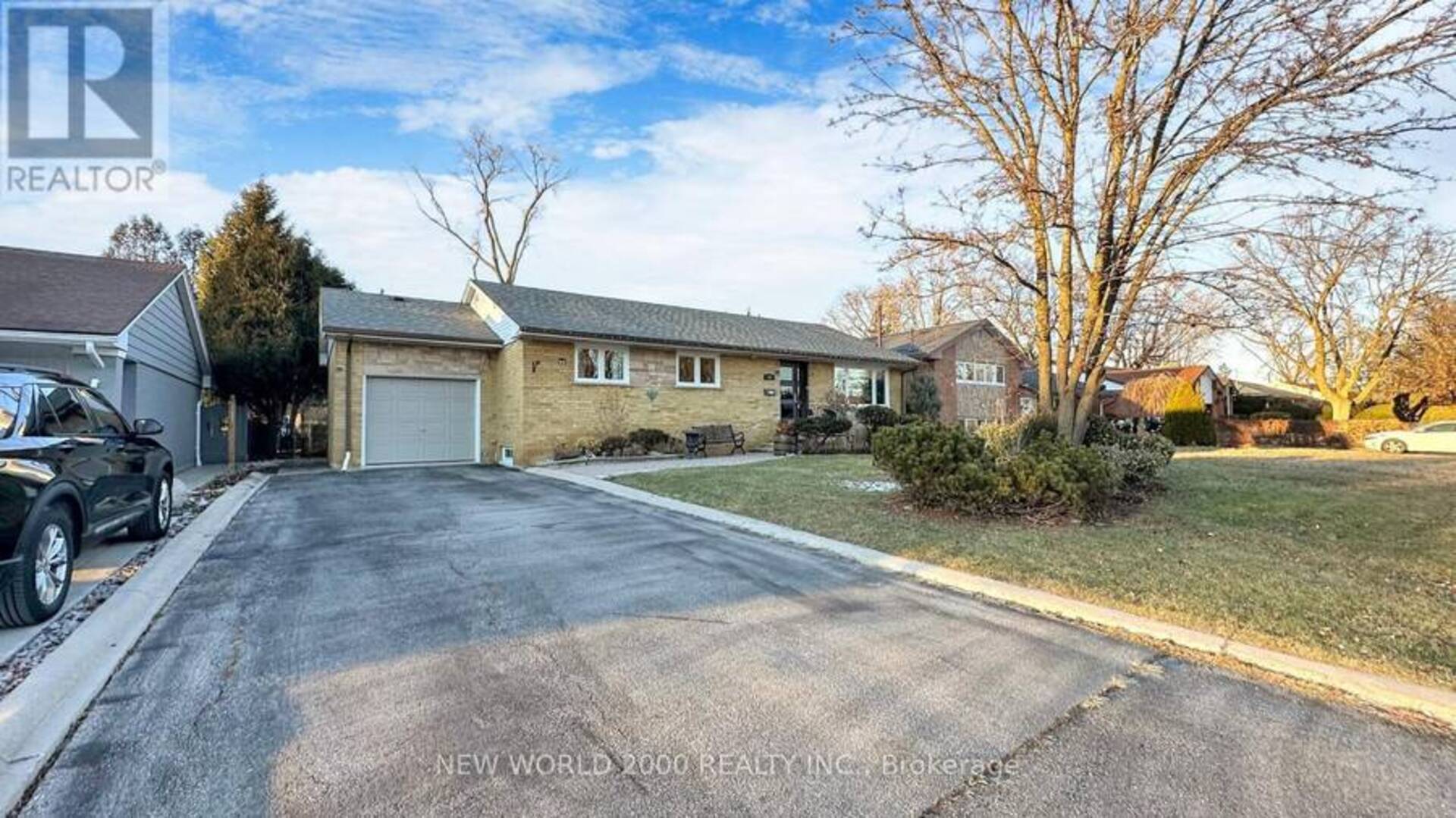 10 SUBURBAN DRIVE Mississauga